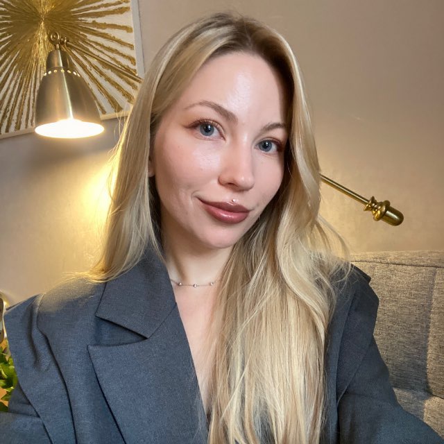 Лиза, аналитический психолог